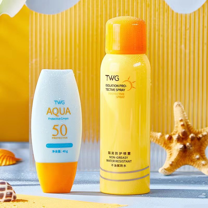 小黄帽冰爽美肌素颜喷雾防水防晒霜 菲媤防晒霜