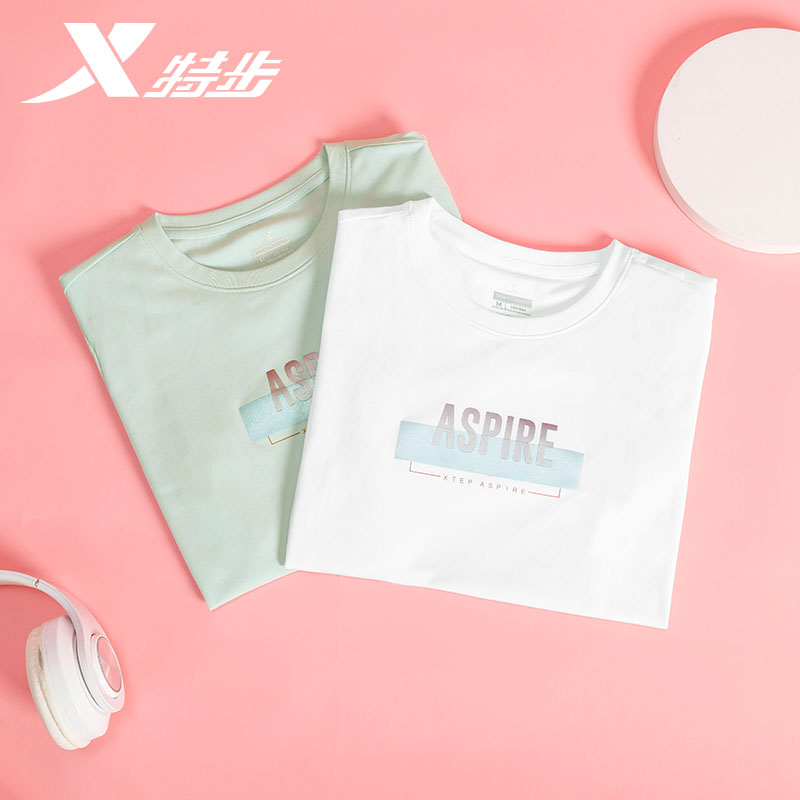 特步短袖女夏季学生时尚圆领百搭薄荷曼波t恤绿色休闲运动服女装