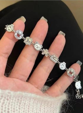 「冬日情书」彩色锆石姜饼人小熊手链秋冬圣诞手环爆款高颜值手饰