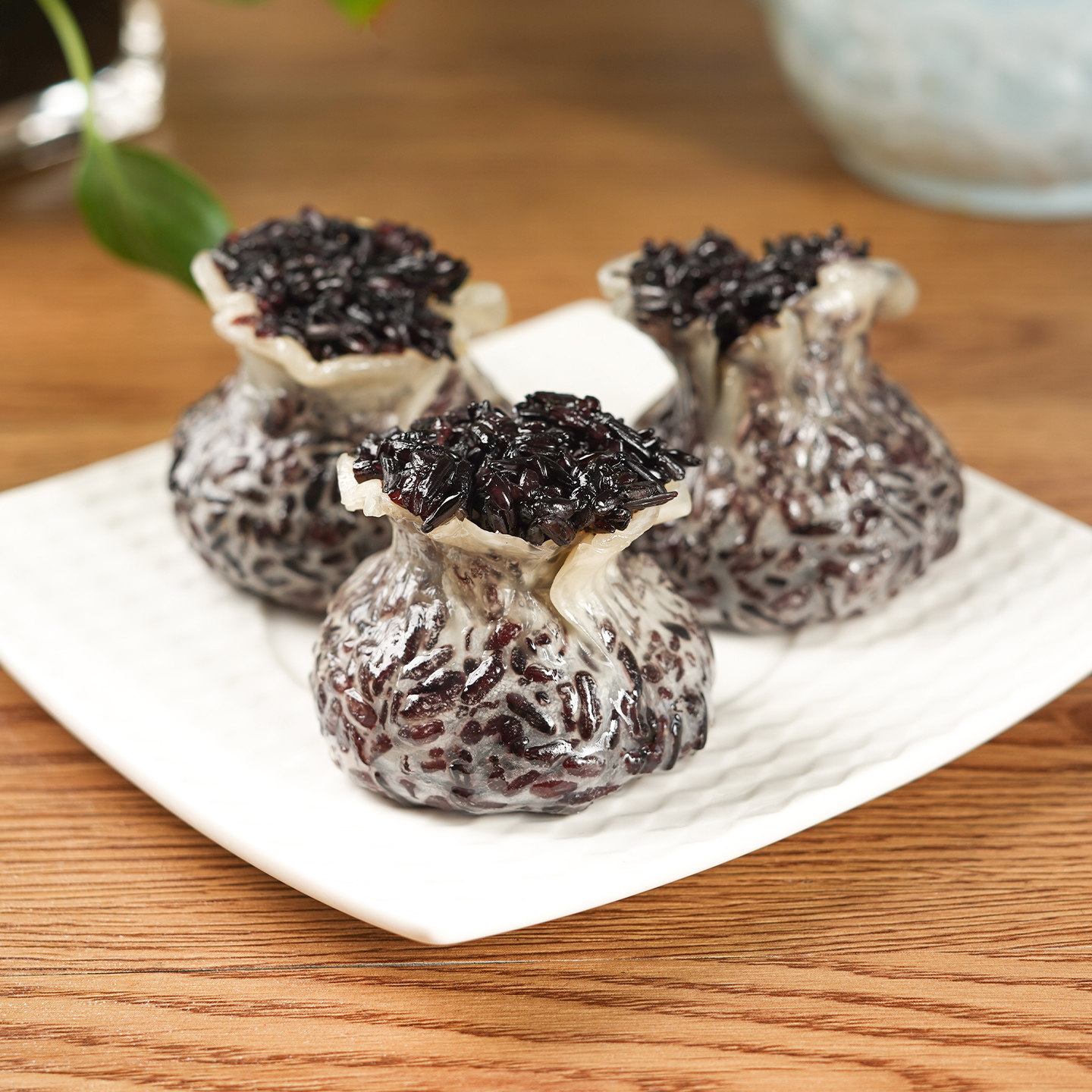 粮觅蛋黄肉松乌米烧麦甜味早餐半成品糯米烧卖儿童面点速冻加热,淘宝优惠券,粉丝福利购,淘宝优惠卷