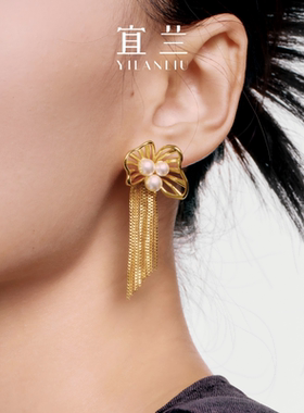 宜兰珠宝可抽拉花朵项链