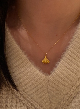 金色小裙摆项链女202新款6锁骨链