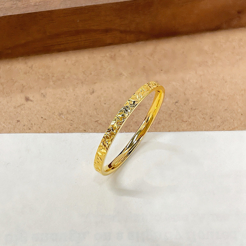 Chinese pure gold hollow solid mouth crushed ice ring new style birthday holiday gift recommendation