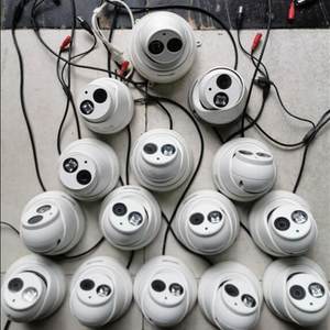 二手海康威视彩色半球模拟700线DS-2CC52A2P-IT2红外夜视摄像头