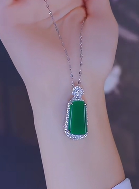不掉色绿色无事牌吊坠项链冰种