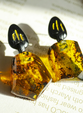 二梦三青【东海龙宫】原创小众琥珀项链女时尚皮镶毛衣链多长高级