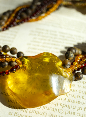 二梦三青【时光守护神】天然琥珀多层项链女时尚中古风毛衣链高级