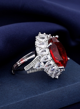五克拉高碳钻鸽血红宝石戒指