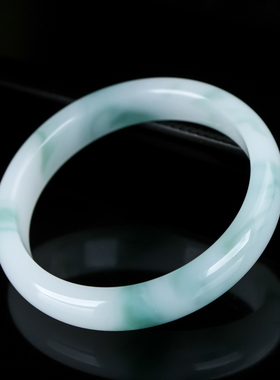 女款和田玉平安镯手镯翠青飘花玉石镯子新疆玉器玉镯子手链