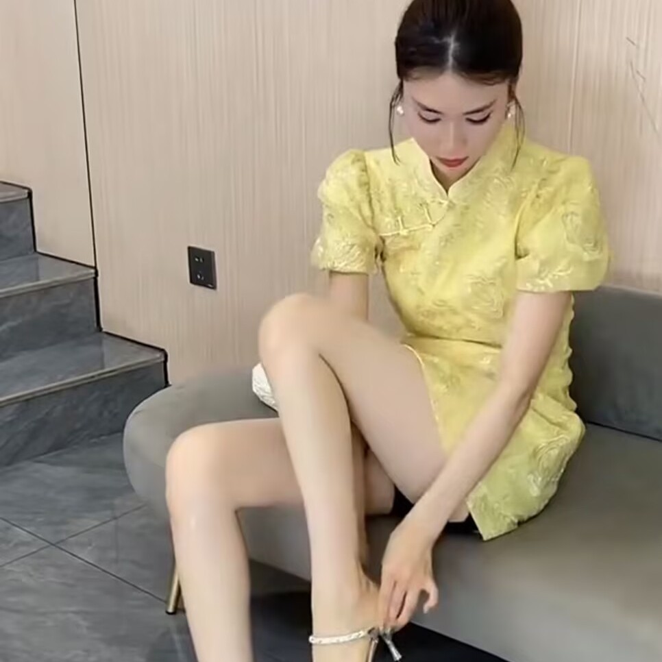 新中式国风连衣裙女2025夏季新款立领盘扣显瘦收腰短袖改良旗袍裙 - 图1