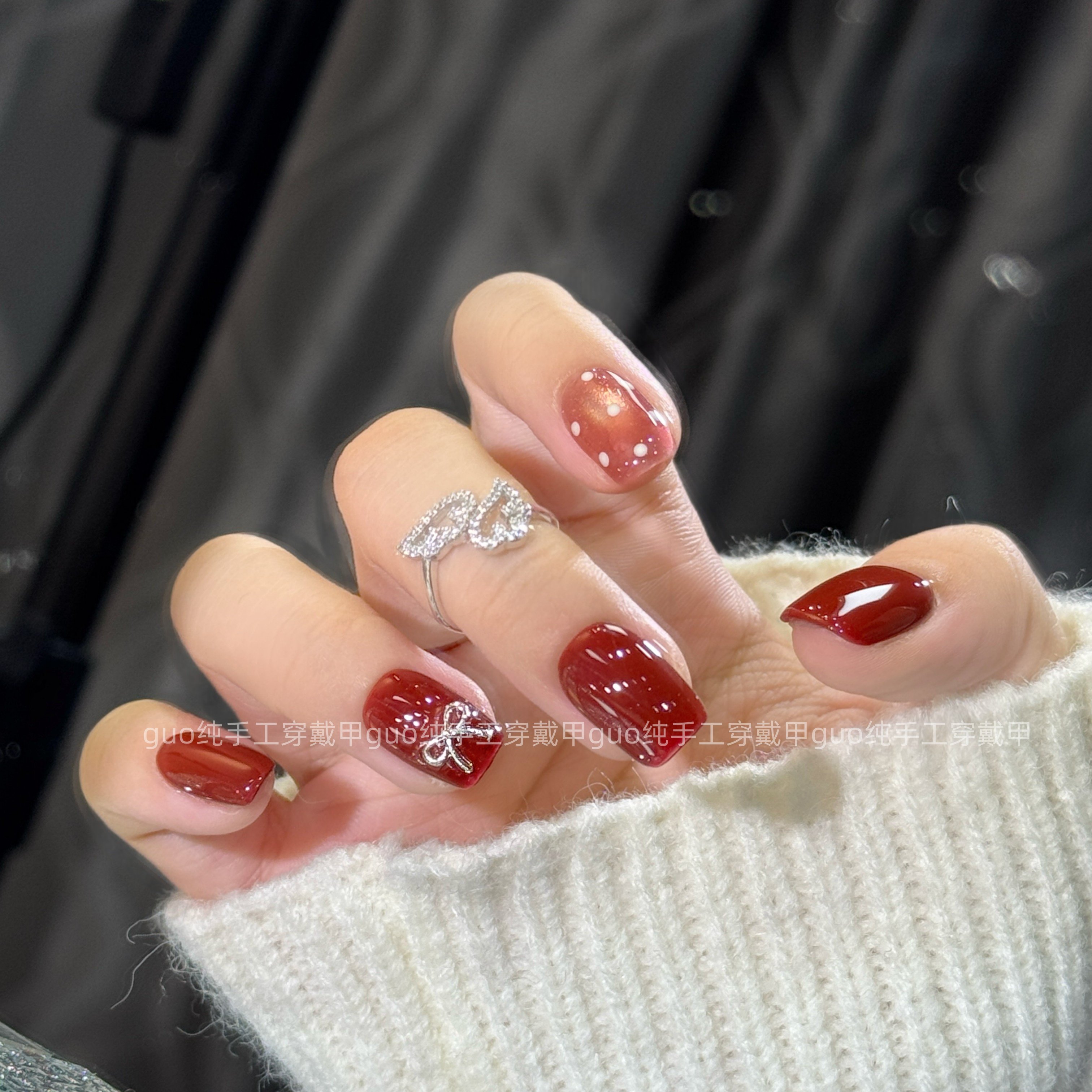 Guo穿戴甲玫红甜心新年红圣诞色猫眼简约温柔显白纯手工短款美甲,淘宝优惠券,粉丝福利购,淘宝优惠卷
