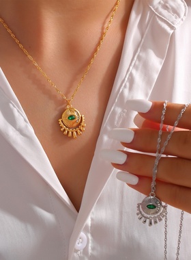 法式复古吊坠女小众设计项链眼睛镶嵌锆石钛钢镀金不掉色轻奢饰品