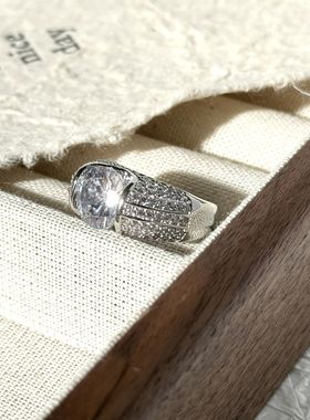 新品日韩版时尚满钻群镶5克拉八心八箭钻戒 微镶仿莫桑钻戒指