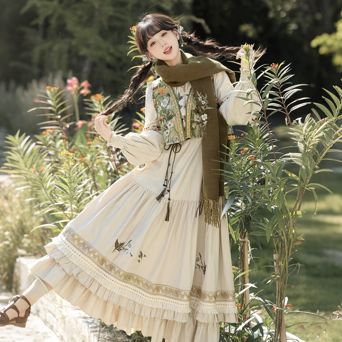 2026倚梦阁原创藤蔓枝汉服女中国风汉元素围巾马甲连衣裙套装7461,淘宝优惠券,粉丝福利购,淘宝优惠卷