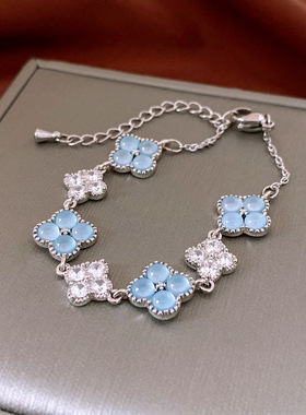 锆石四瓣花吊坠手链小清新甜美气质手环简约轻奢风精致百搭手饰女