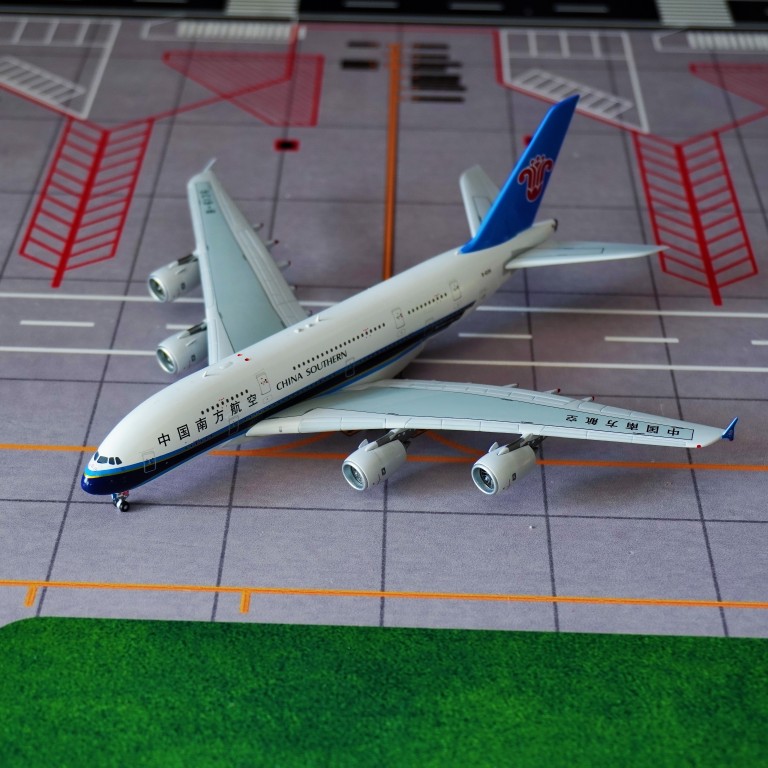 Aviation 1:400 飞机模型 合金材质 南方航空 空客A380 B-6136