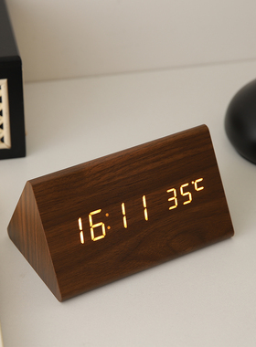 创意复古电子时钟表摆台放式办公室桌面摆件客厅家居装饰品高级感