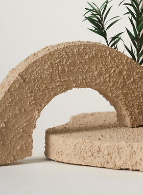 高级感小众棕色几何体创意陈列