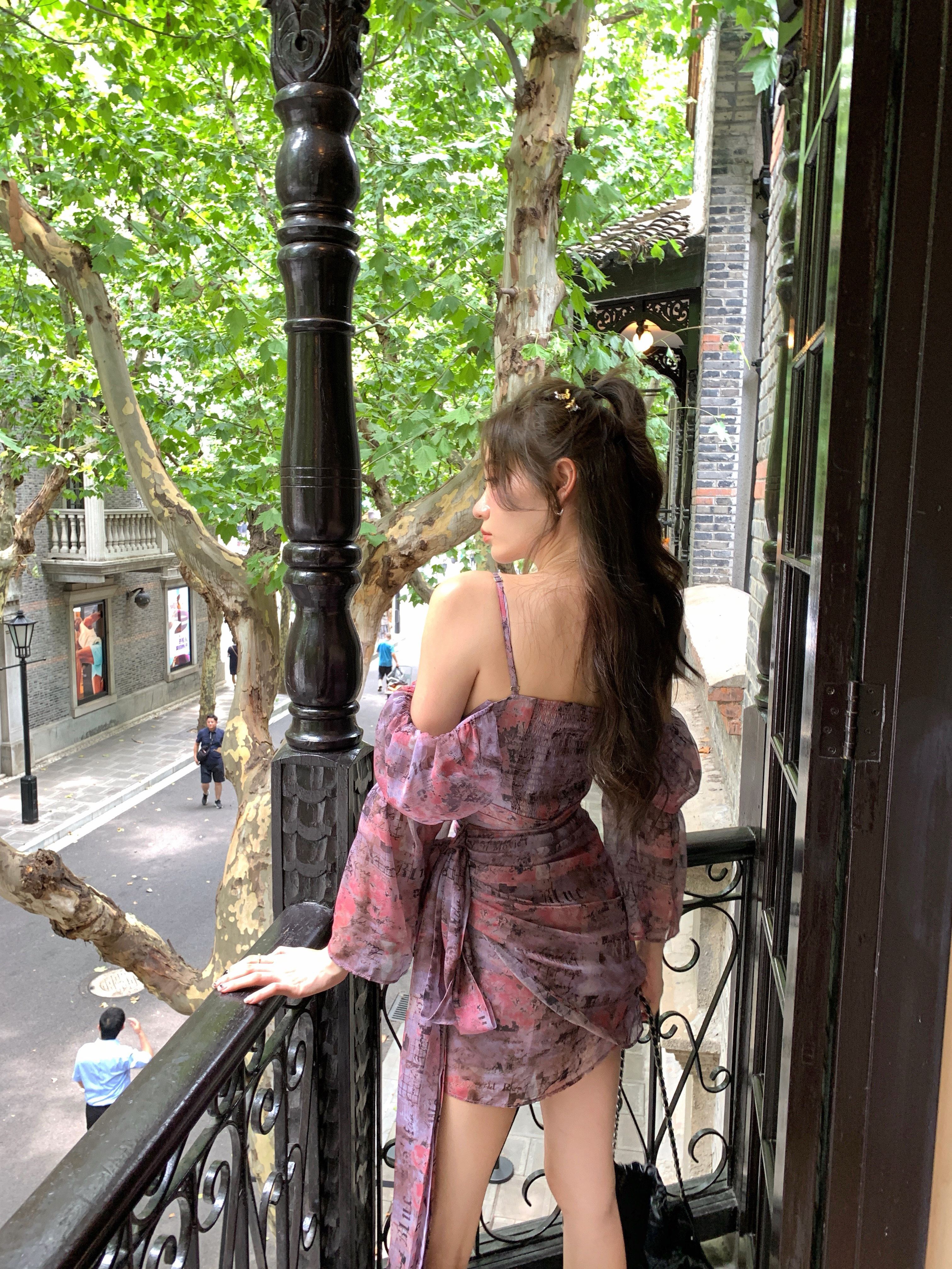 八盖pinky piggy 夜莺与蔷薇 纯欲风飘带连衣裙女一字肩a字吊带裙,淘宝优惠券,粉丝福利购,淘宝优惠卷