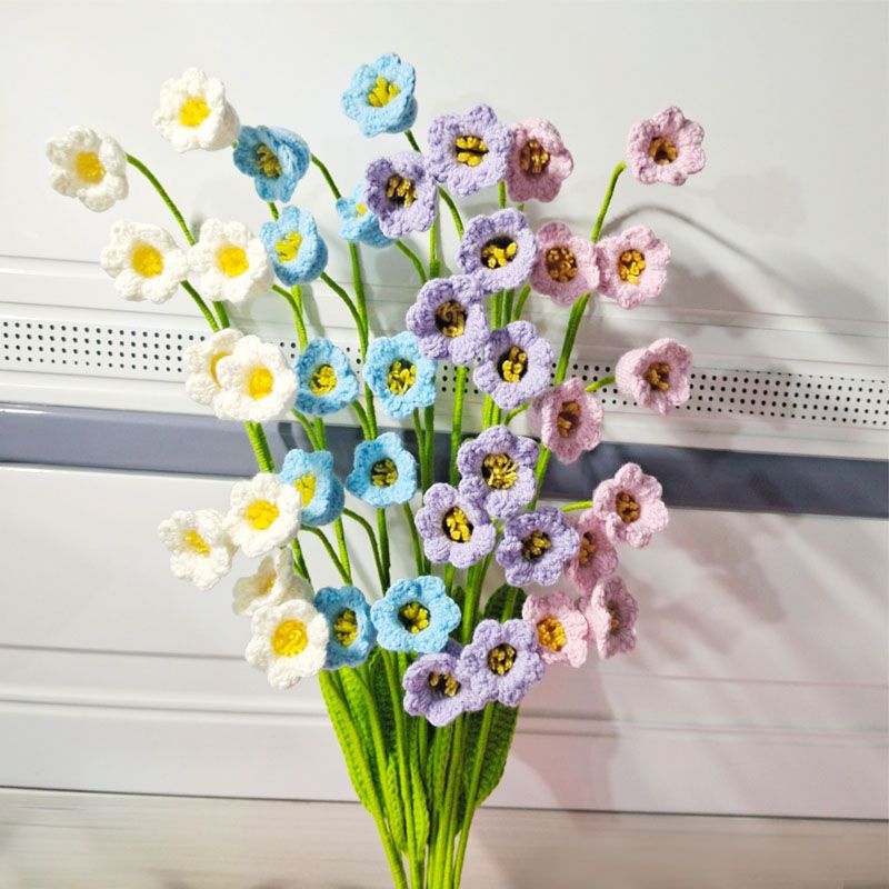 铃兰花成品手工编织花束毛线钩针仿真假花单支送朋友闺蜜生日礼物