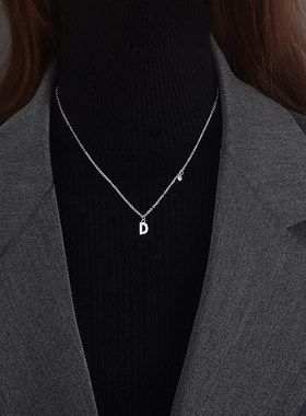 26字母项链女款2026新款高级感