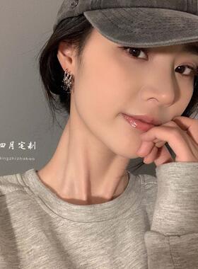 于文文同款黑色锆石耳钉小众设计