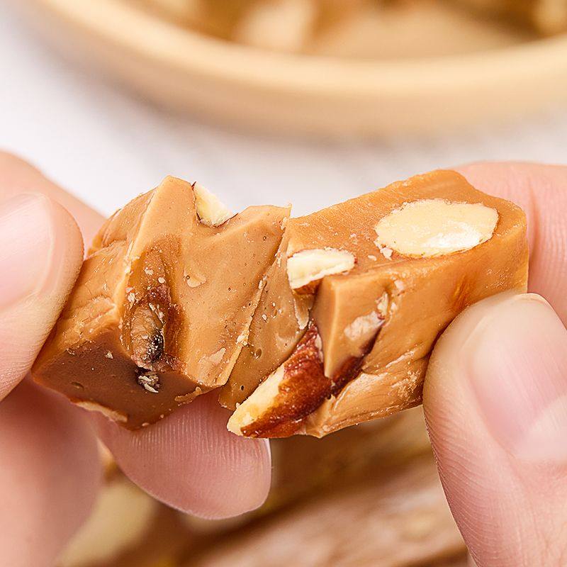 日期新鲜小象海盐太妃糖106g原料巴旦木坚果仁焦糖休闲零食,淘宝优惠券,粉丝福利购,淘宝优惠卷