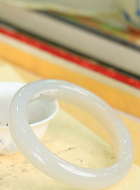 天然新疆和田玉山料烟灰58.8圈口手镯大气典雅古风男女手饰收藏