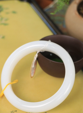 天然新疆和田玉羊脂级白玉58圈口手镯大气典雅古风男女手饰收藏