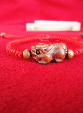 貔貅手链桃木红绳男女