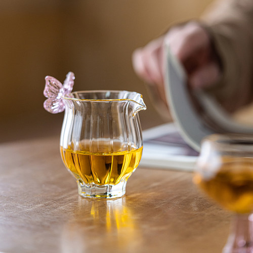 画续粉蝶花苞玻璃公道杯玻璃茶海高档功夫茶道配件耐高温分茶器 - 图3