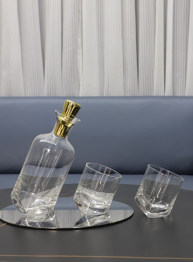 轻奢创意酒柜玻璃红酒酒具装饰品