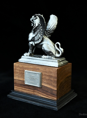 龙飞兔舞 140MM 桌面装饰品树脂摆件  欧洲飞狮摆件 LTCP-409/