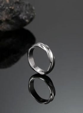 NG莫比乌斯环素戒钛钢戒指高级感