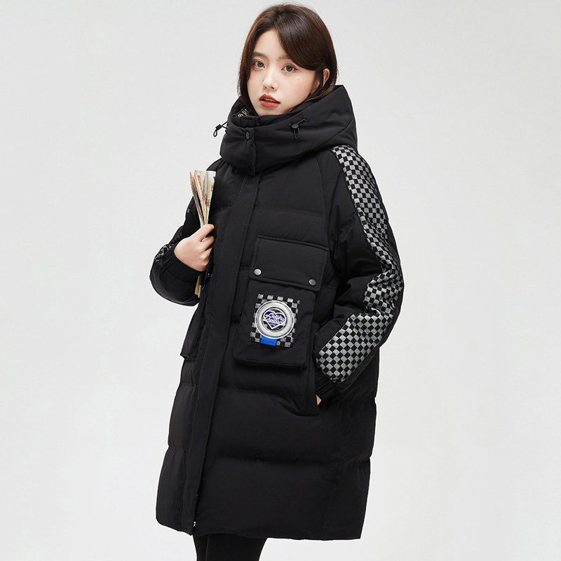  艾格旗舰羽绒服