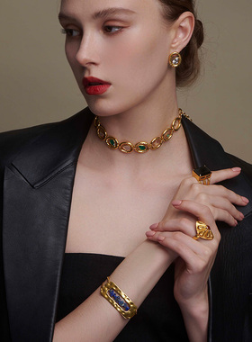 JCJ时装珠宝艺术派系列925银随形切割青金石串手链