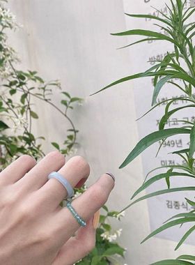 小红书同款白茶清欢细素圈戒指仿玉小众古风不掉色时尚素食指