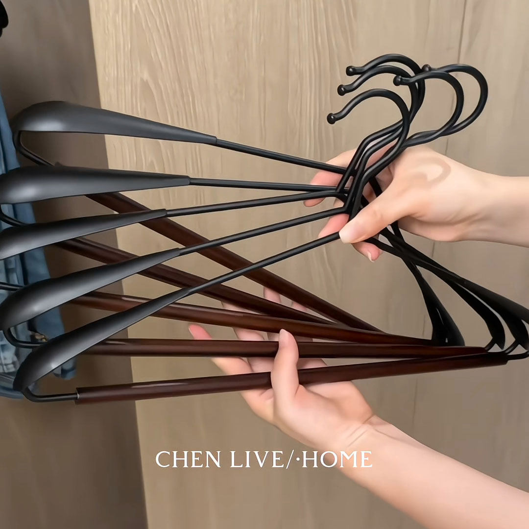 无痕衣架防肩角衣架家用挂衣防滑无痕衣挂衣柜挂衣服架子大衣,淘宝优惠券,粉丝福利购,淘宝优惠卷