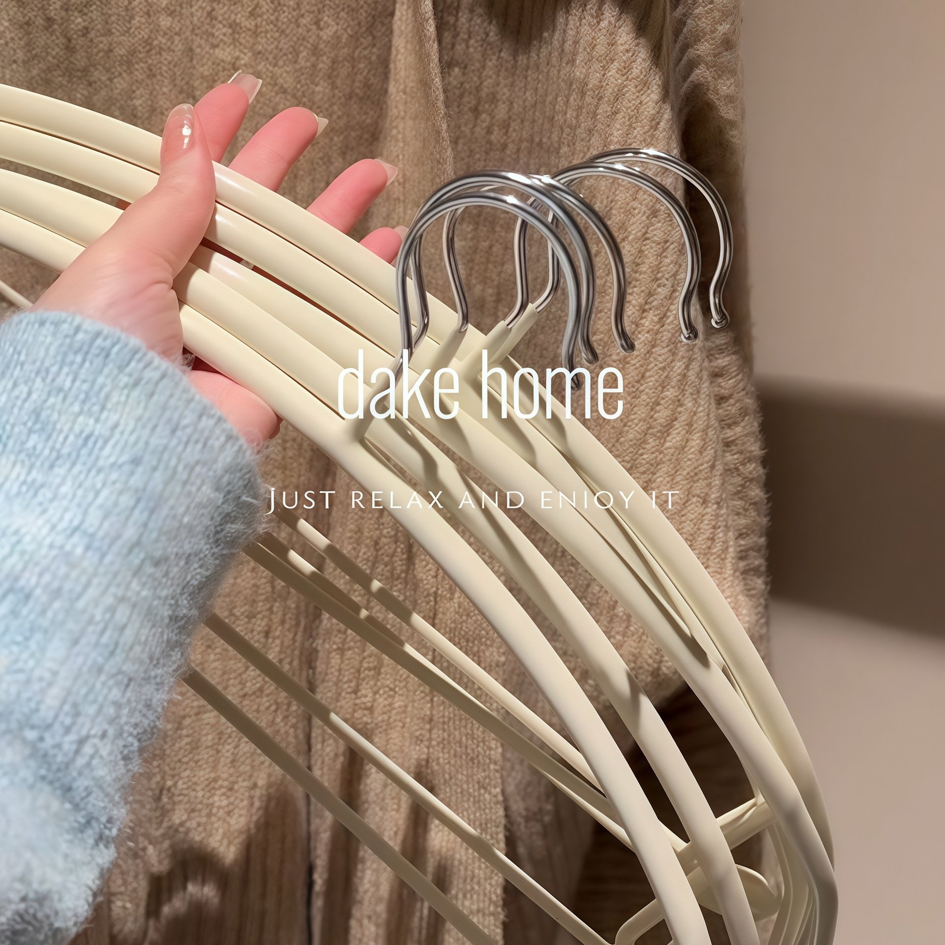 无痕衣架家用挂衣加粗加大防滑防肩角衣撑晾衣服防滑护衣架子衣柜,淘宝优惠券,粉丝福利购,淘宝优惠卷