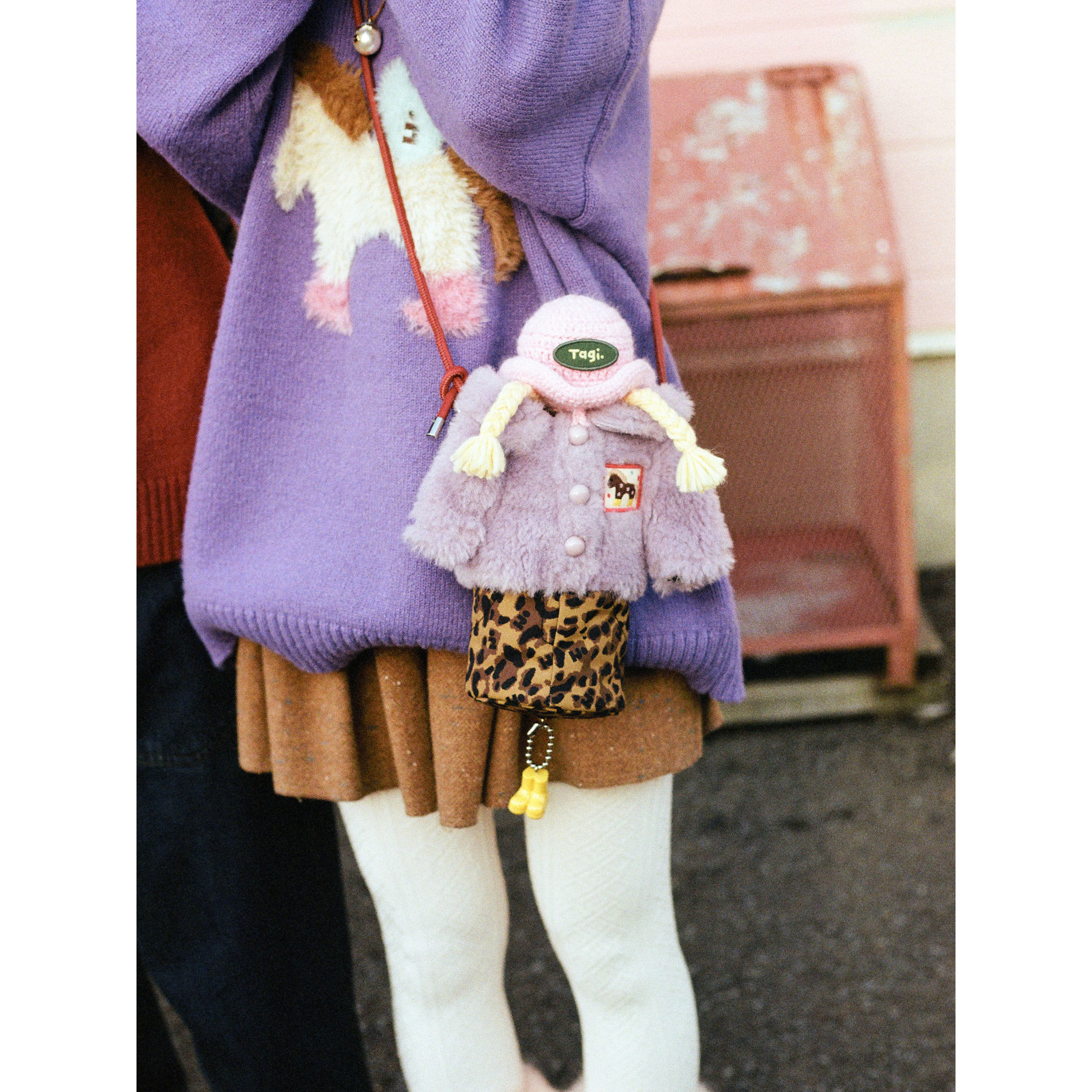 1/22Tagi.《换装游戏》斜挎包撞色可爱豹纹单肩包休闲潮流设计,淘宝优惠券,粉丝福利购,淘宝优惠卷