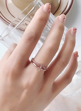 2025新款韩版时尚甜美镶钻四瓣花戒指女气质双层简约轻奢镂空指环