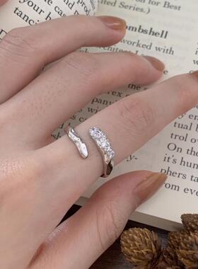 新款法式风轻奢镶钻不规则戒指 极简时尚女设计感ins小众食指环