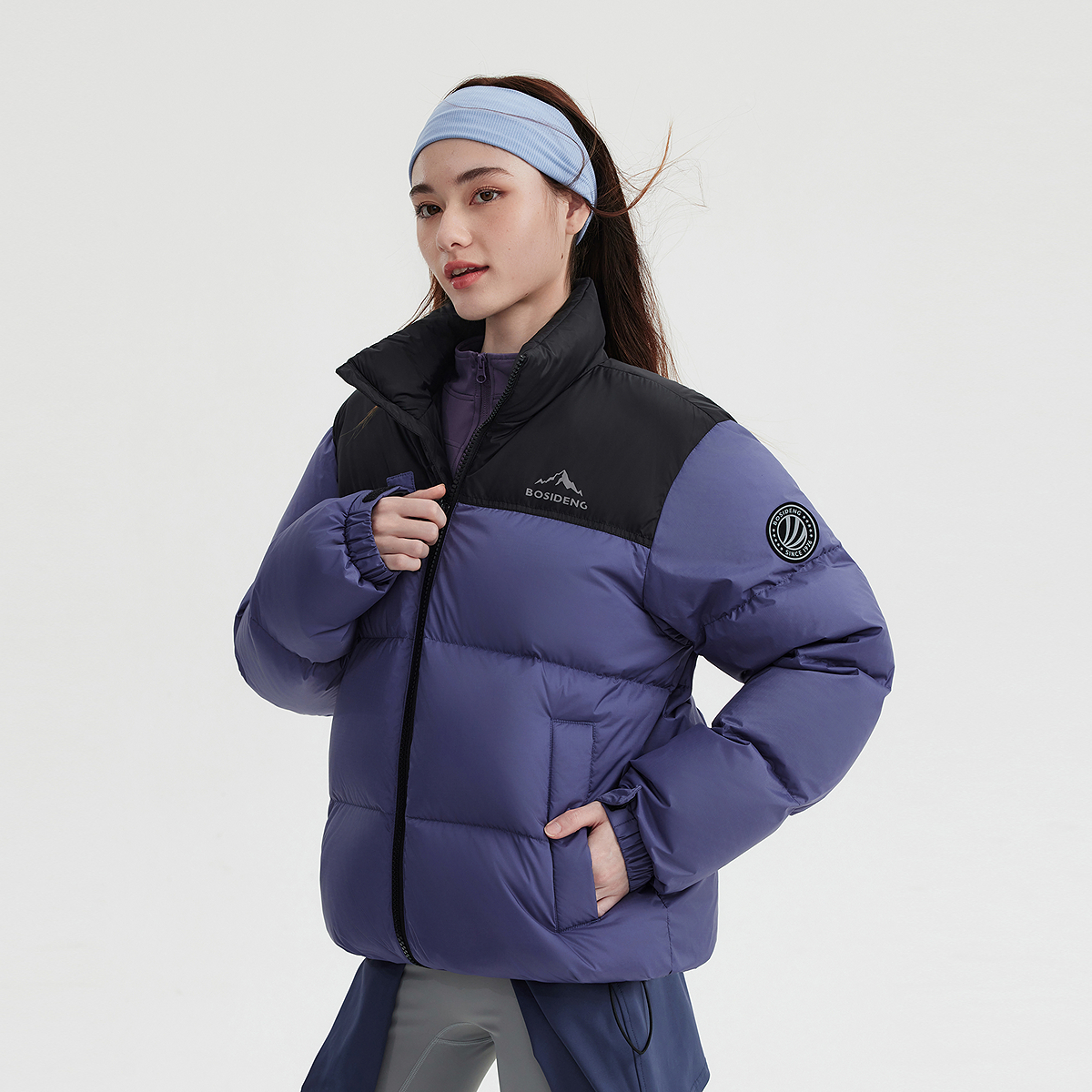 波司登2025新款冬季户外情侣时尚运动加厚保暖立领面包羽绒服女男