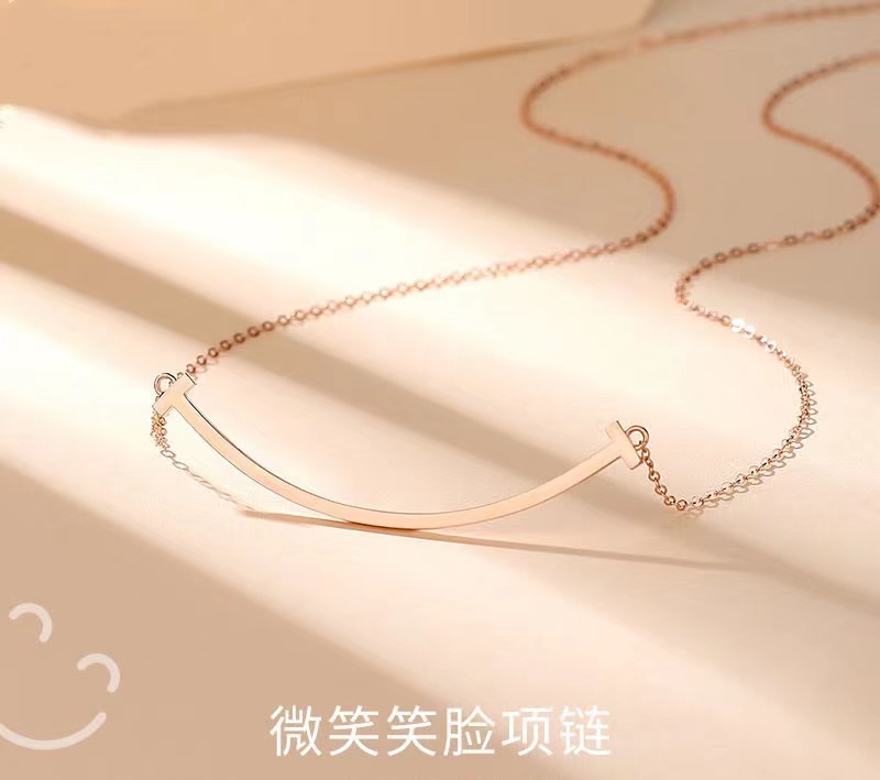 宝慕尼一字笑脸微笑轻奢项链