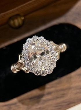 纯银轻奢感鸽子蛋戒指女