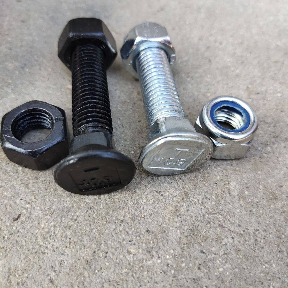 新强度双桦犁多铧犁配件犁尖犁臂犁柱平头方根螺丝10.q9级8.8/10.