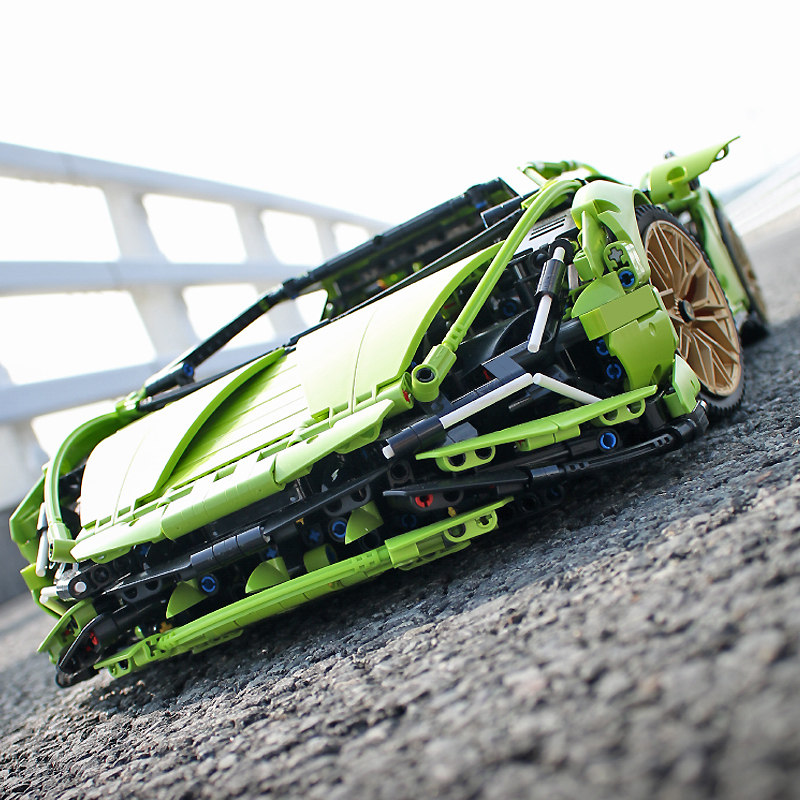 中国积木兰博基尼42115跑车玩具高难度遥控赛车成年人男孩子礼物