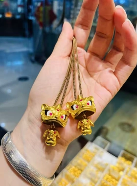 金色新中式古法醒狮抱兔吊坠钱兔无量项链重工瑞狮福兔送礼女饰品