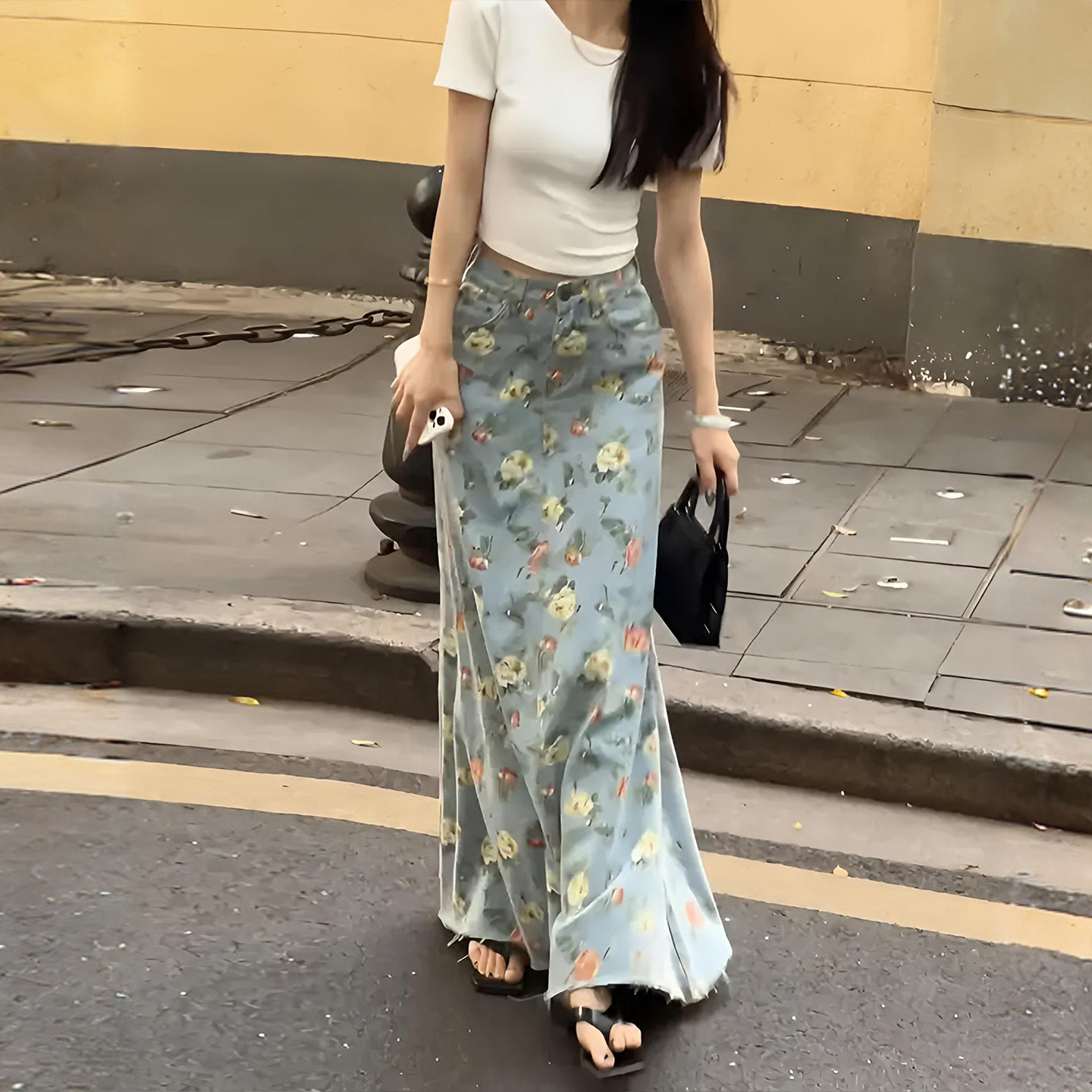 特大码胖mm梨型遮胯显瘦牛仔半身裙女秋季新款花朵刺绣a字长裙子,淘宝优惠券,粉丝福利购,淘宝优惠卷