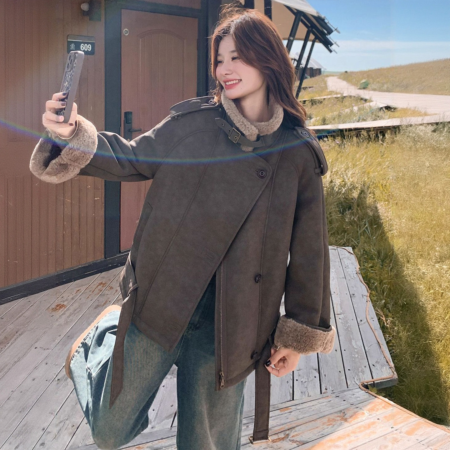 300斤特大码女装韩系咖色保暖外套女胖mm加厚宽松翻领羊羔毛棉服,淘宝优惠券,粉丝福利购,淘宝优惠卷